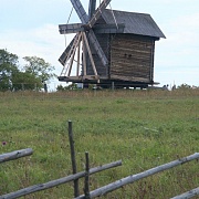 Kizhi windmill