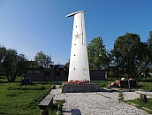 Братская могила четырёх советских лётчиков, погибших 15 октября 1944г. в воздушном бою, п.Чупа